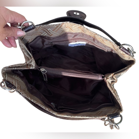 HP 🥳 Elegant Vintage Brown and Cream Sag Harbor Double Handled Shoulder Bag - Picture 4 of 7